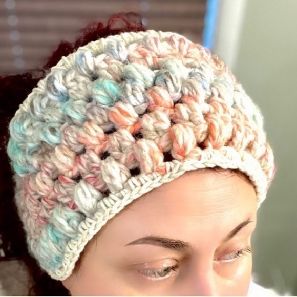 𝅺CROCHETED EAR WARMER AND FINGERLESS GLOVES SET IN PASTEL PUFF STITCH - Picture 4 of 10